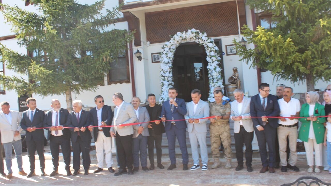 Ecevit Hanı (2)