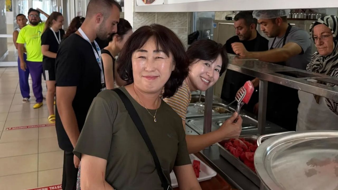 Festival Konukları Taşköprü’de Aynı Sofrayı Paylaştı (2)