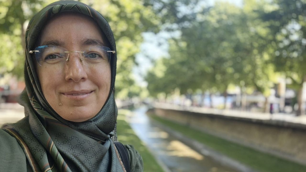 Halime Özdemir’in ‘Alemlerin Rabbine Teslim Oldum’ Kitabı Raflarda (2)