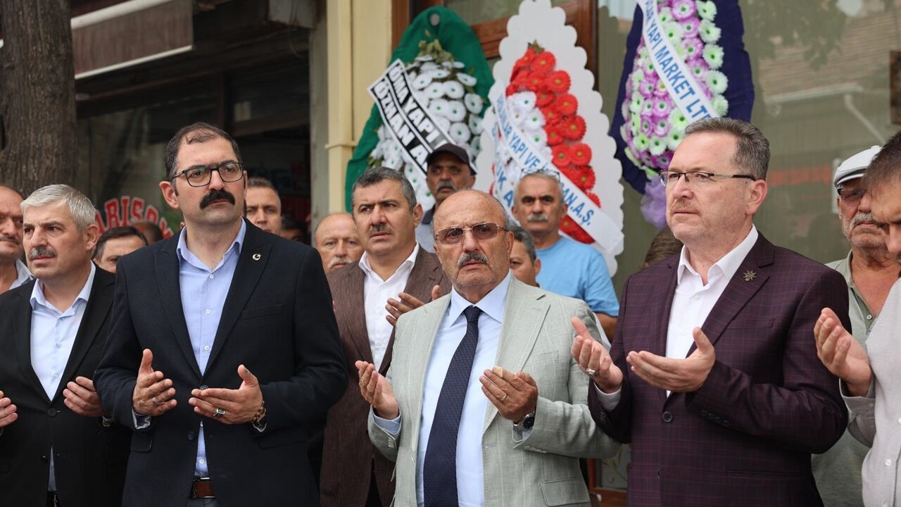 Hazinedaroğlu Kuyumculuğun Açılışı (1)