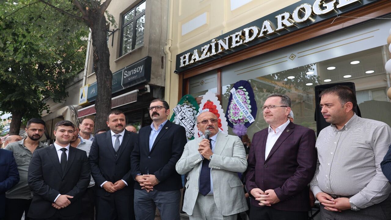 Hazinedaroğlu Kuyumculuğun Açılışı (3)