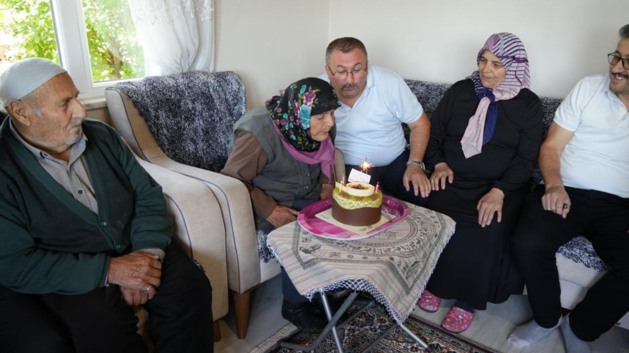 Kastamonu’da Bir Asırlık Ömre Davullu Zurnalı Kutlama (2)