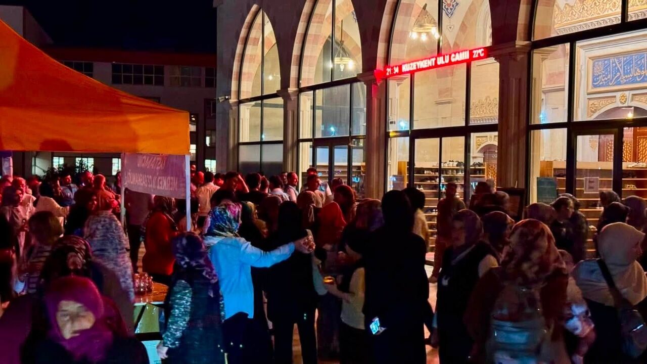 Kastamonu’da Kandil Gecesi Dualarla Idrak Edildi 2