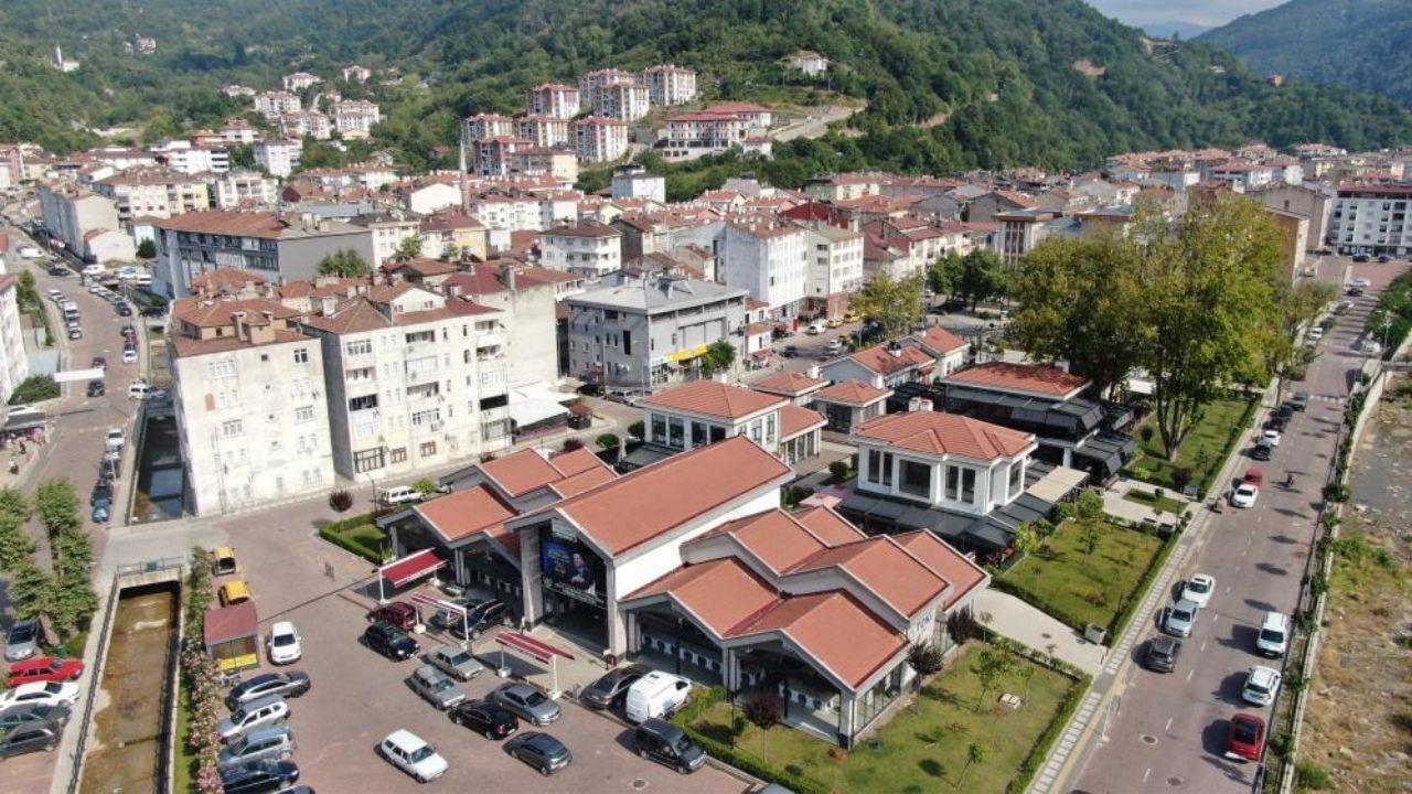 Kastamonu'daki Sel Felaketi Işini Aldı, O Kendi Hikayesini Yeniden Yazdı (4)