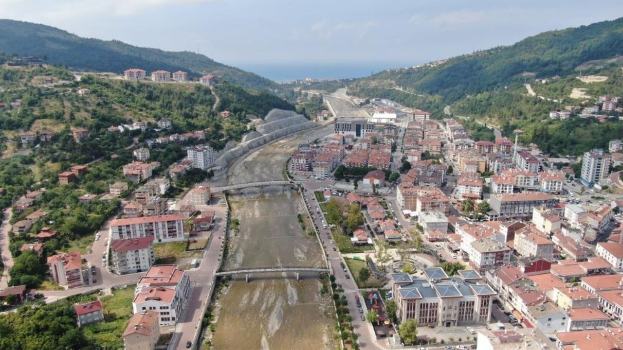 Kastamonu'daki Sel Felaketi Işini Aldı, O Kendi Hikayesini Yeniden Yazdı (5)