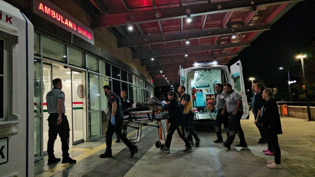 Korkutan Kaza Genç Motokurye Ağır Yaralı (2)