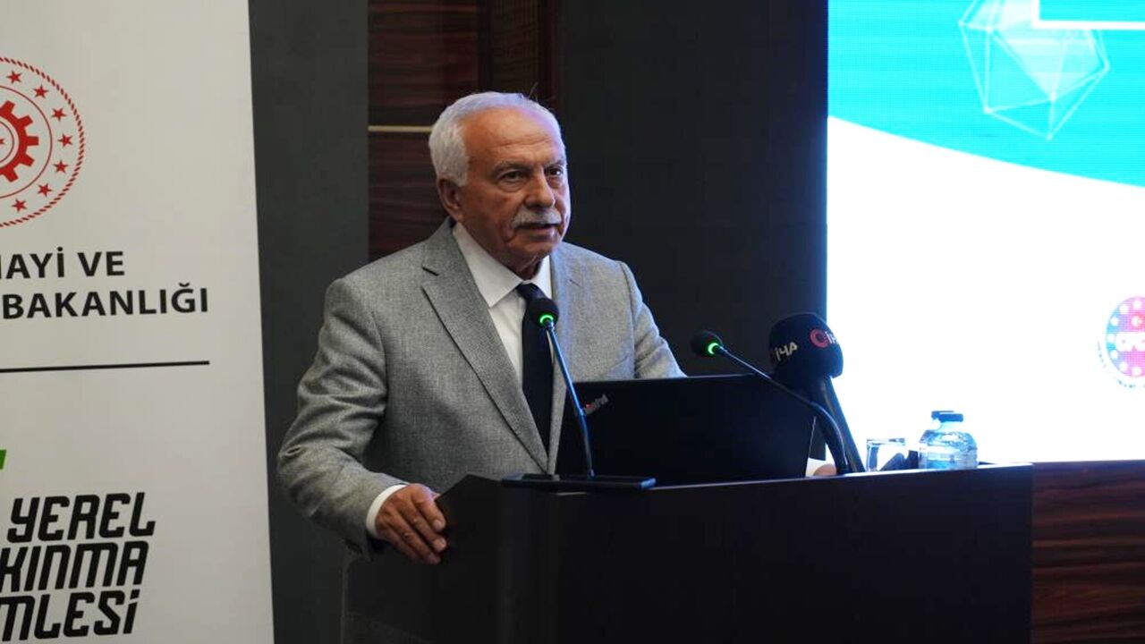 Murat Başesgioğlu 987