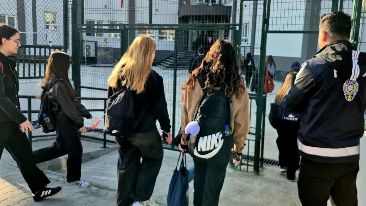 Okullarda Güvenlik Için Yeni Adım 30 Bin Personel Alınacak (1)