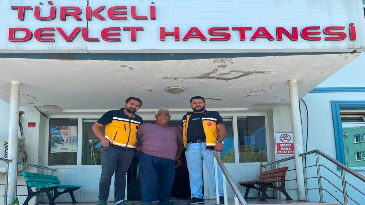 Sağlık Çalışanlarından Örnek Davranış! 150 Bin Liralık Cüzdan Sahibine Ulaştırıldı