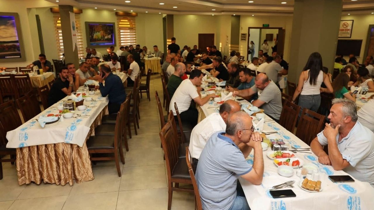 Taşköprü Belediye Başkanı Arslan Festivalin Kahramanlarıyla Buluştu (6)