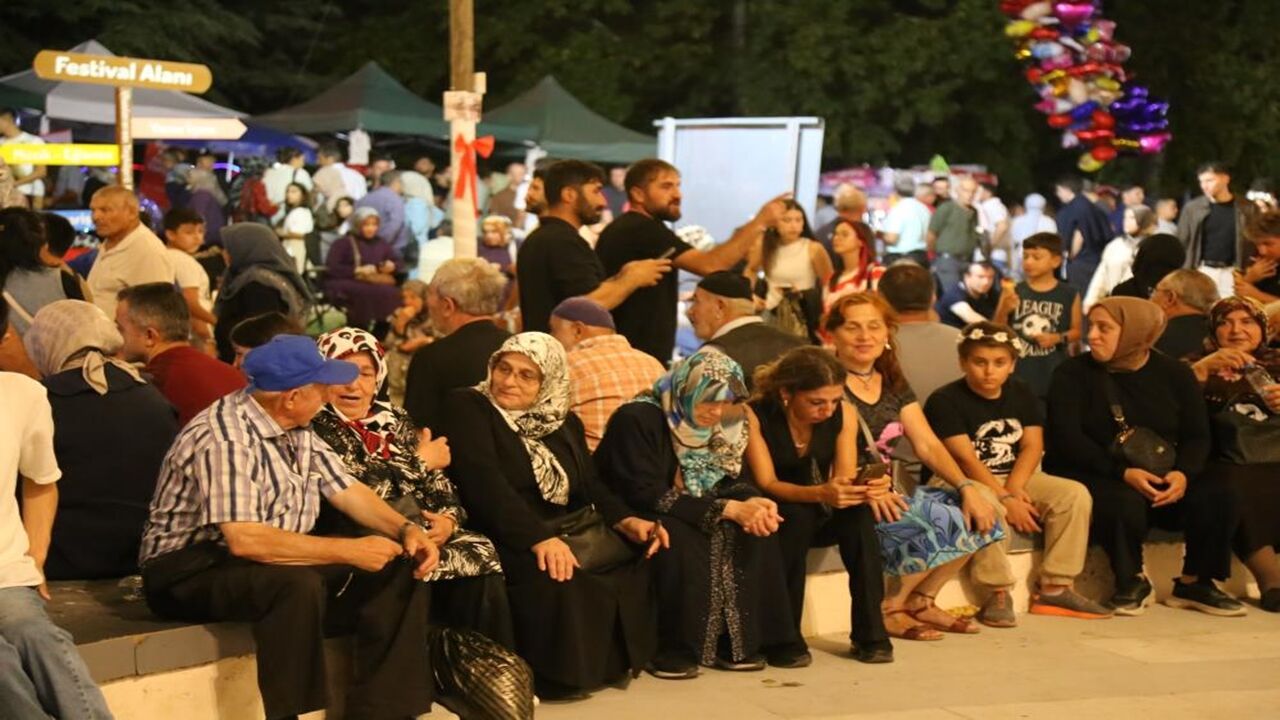 Taşköprü De Insan Seli (5)
