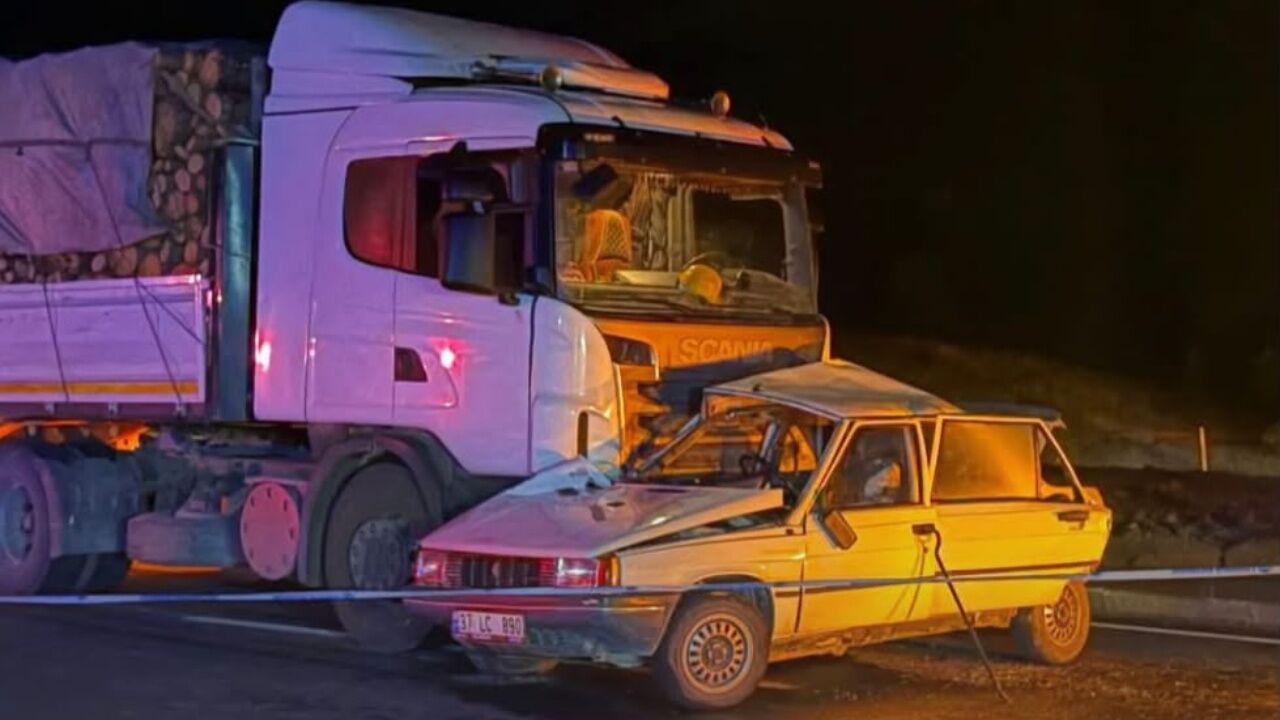 Taşköprü Tır Araba Kaza