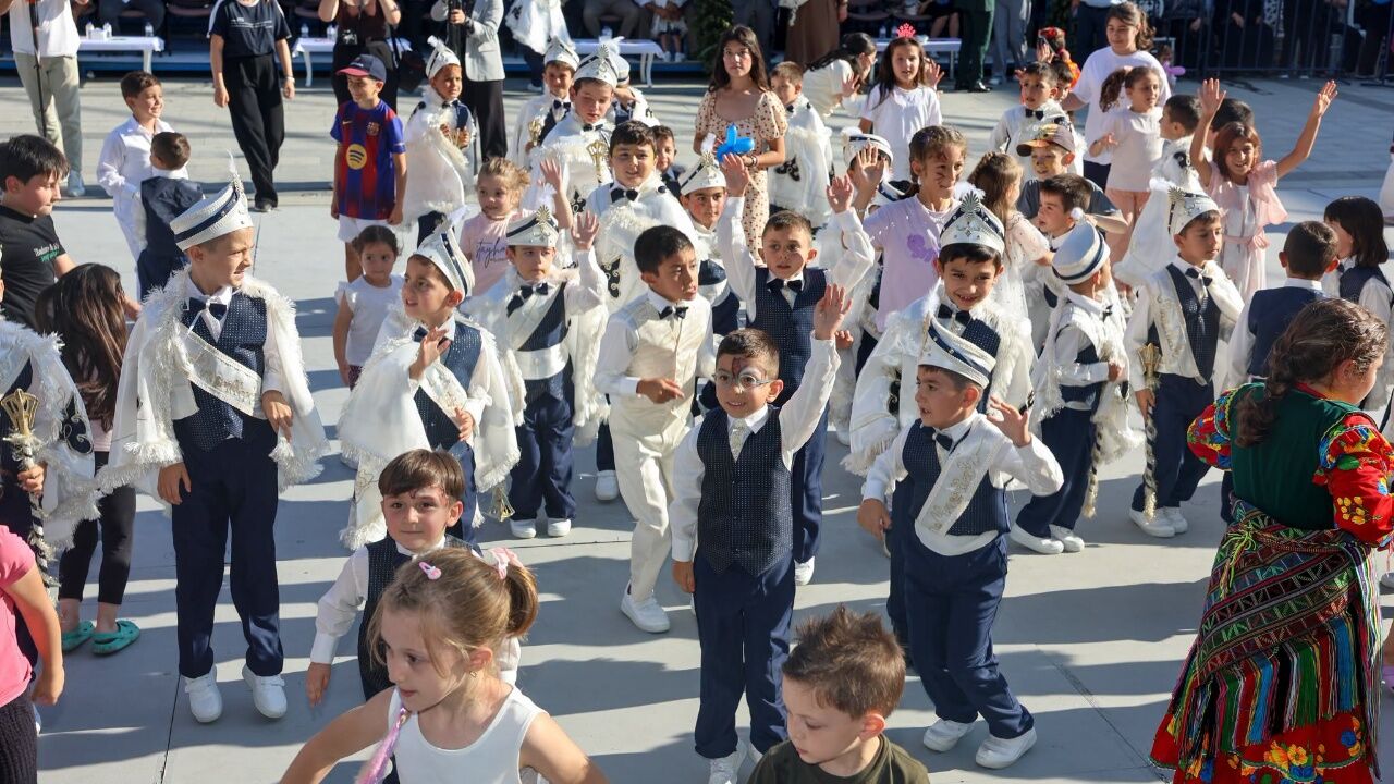 Taşköprü'de 70 Çocuğun Mutluluğu Paylaşıldı! Festivalde Toplu Sünnet Şöleni 13