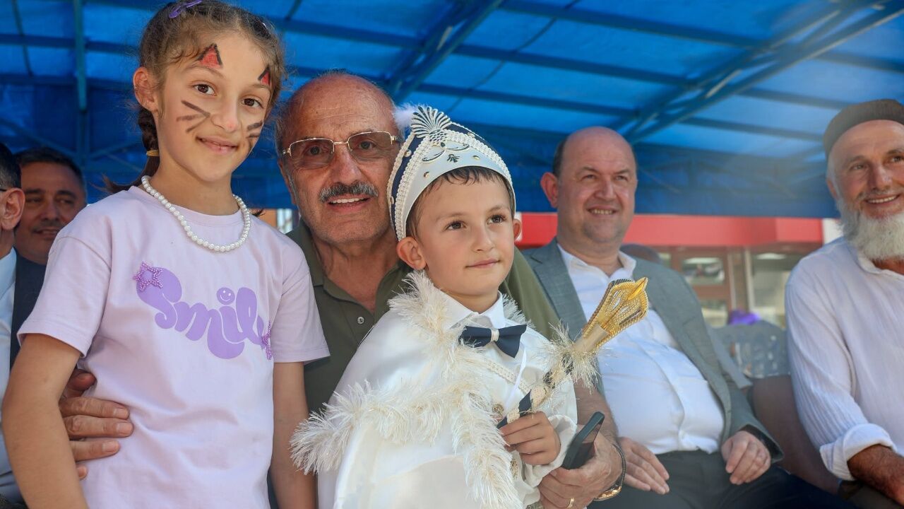 Taşköprü'de 70 Çocuğun Mutluluğu Paylaşıldı! Festivalde Toplu Sünnet Şöleni 5
