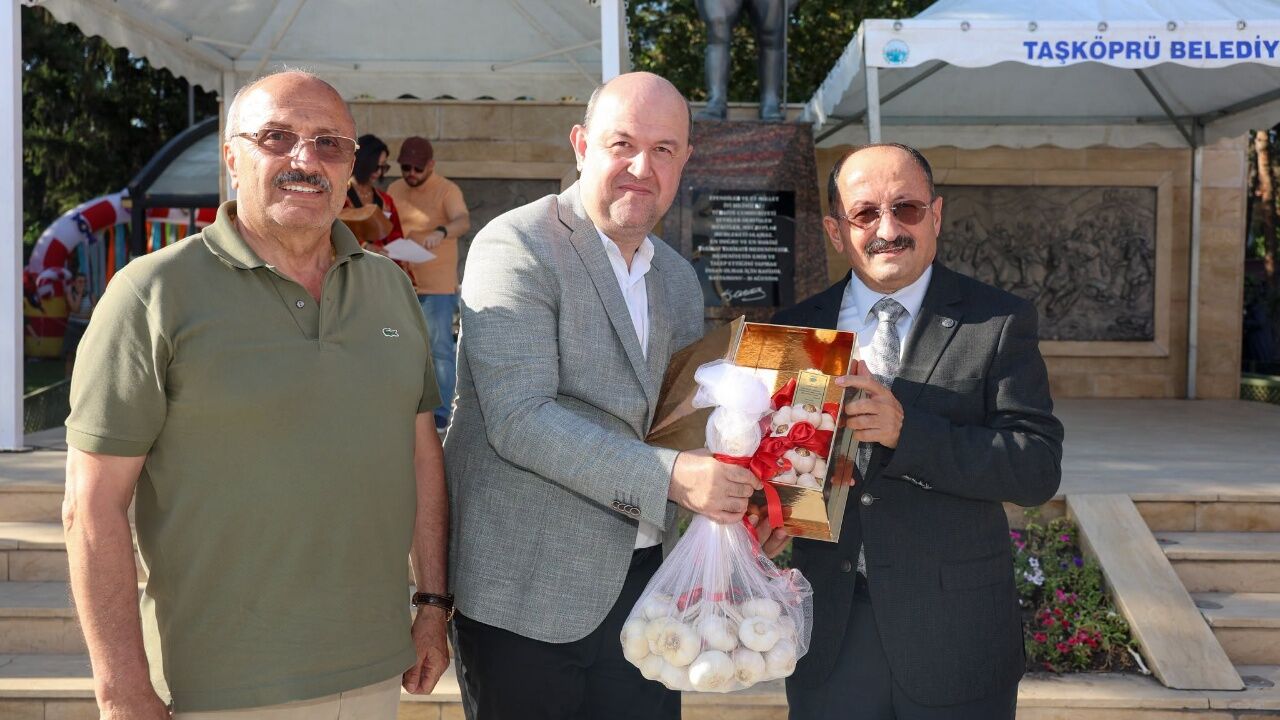 Taşköprü'de 70 Çocuğun Mutluluğu Paylaşıldı! Festivalde Toplu Sünnet Şöleni 9