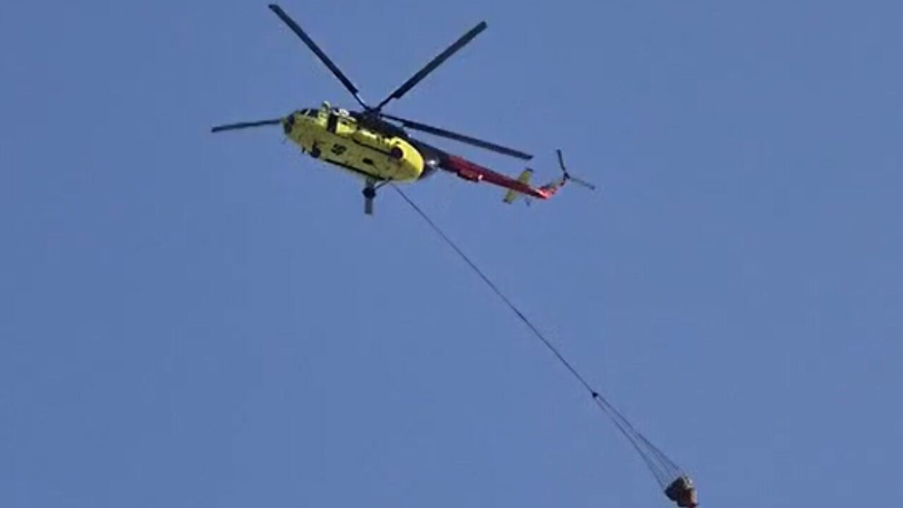 Taşköprü’de Alevlerle Mücadele Sürüyor Helikopter De Devrede