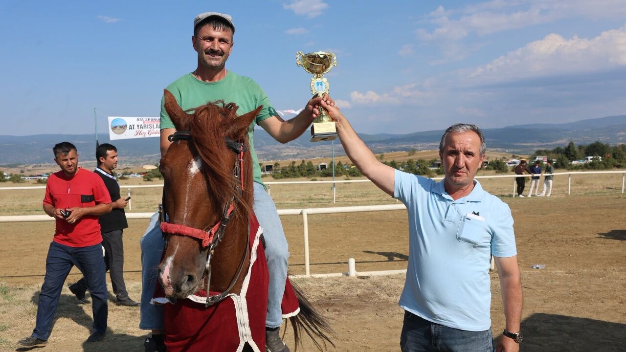Taşköprü’de Ata Sporu Yaşatıldı Ödüller Sahiplerini Buldu 10