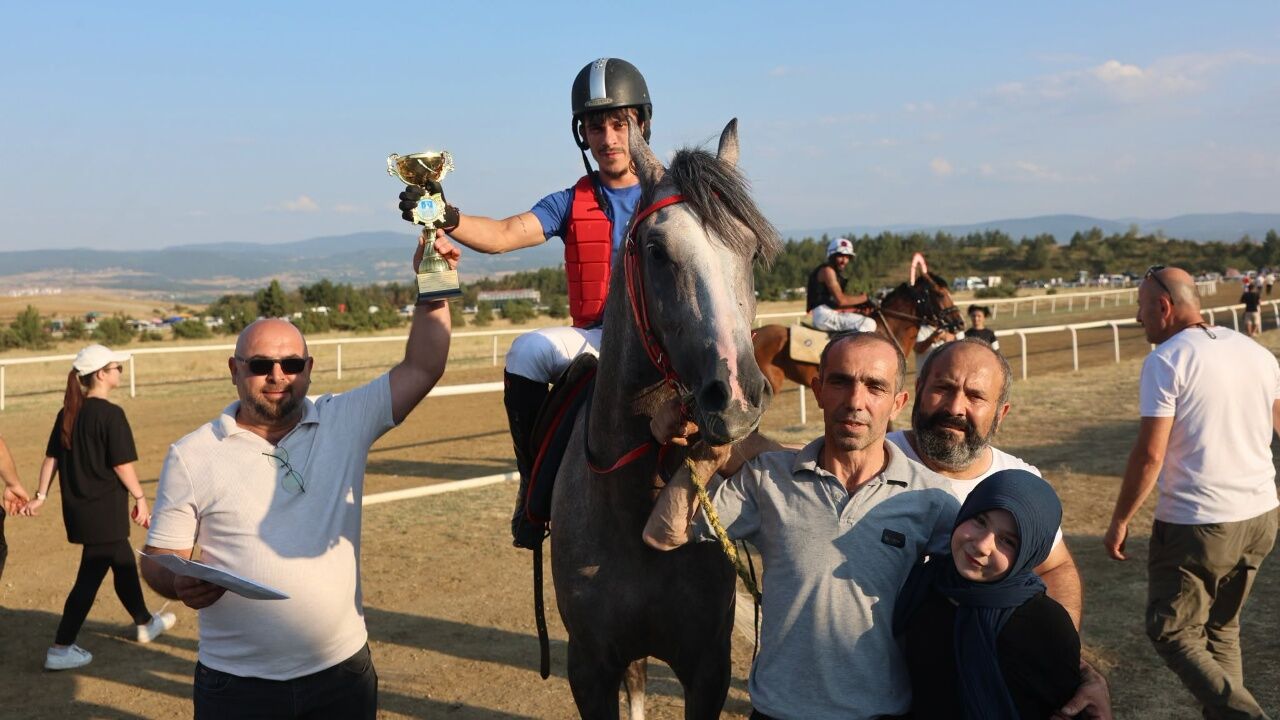Taşköprü’de Ata Sporu Yaşatıldı Ödüller Sahiplerini Buldu 3