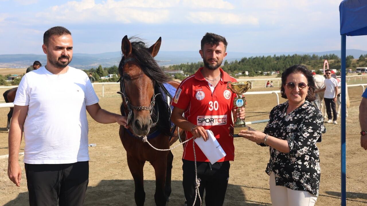 Taşköprü’de Ata Sporu Yaşatıldı Ödüller Sahiplerini Buldu 9