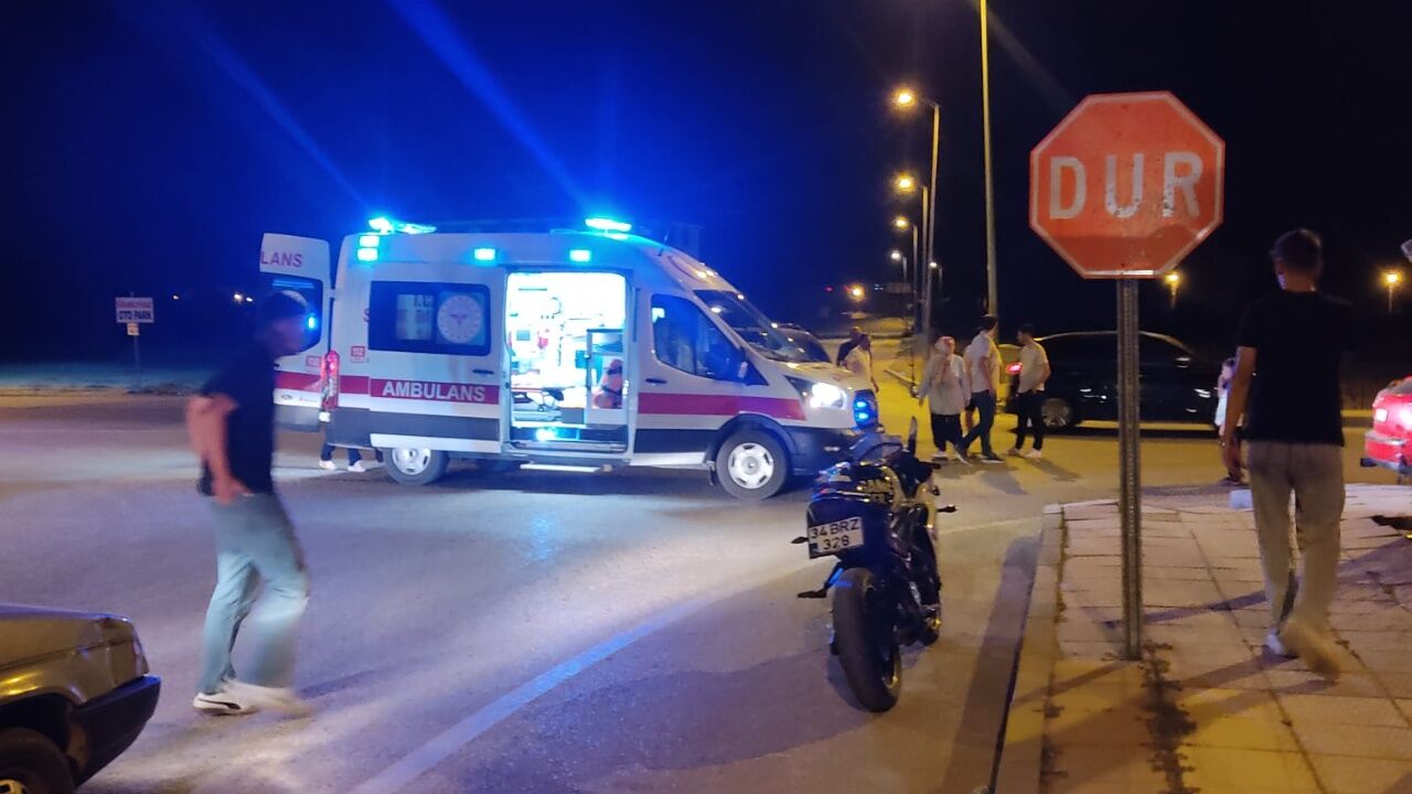 Taşköprü’de Feci Kaza! İki Araç Birbirine Girdi 3