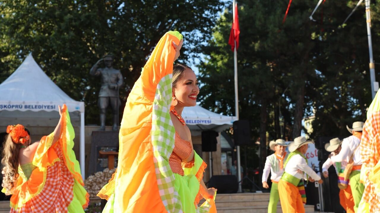 Taşköprü'de Festivalin Ilk Günü Yoğun Katılımla Başladı 6