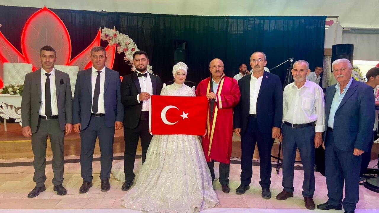 Taşköprü’de Genç Çift Mutluluğa “Evet” Dedi Burak Ve Esra Dünyaevine Girdi 2