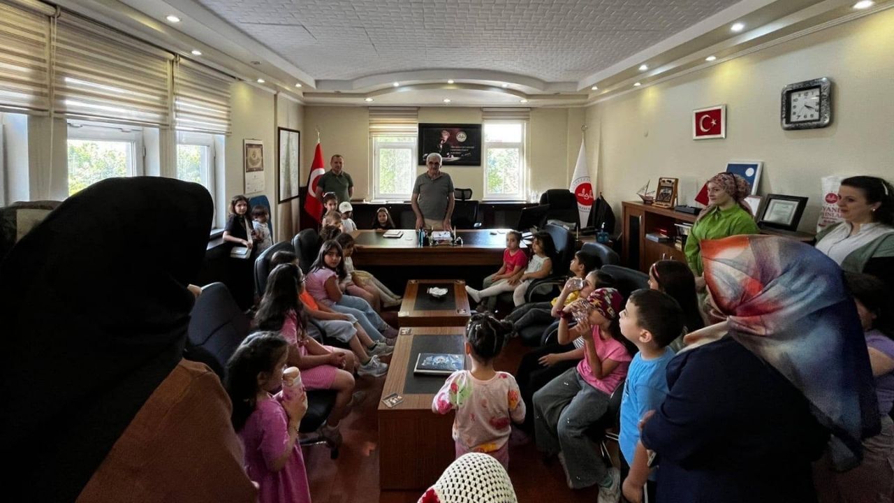 Taşköprü’de Minik Öğrenciler Belgelerini Müftü Yozgat’tan Aldı (2)