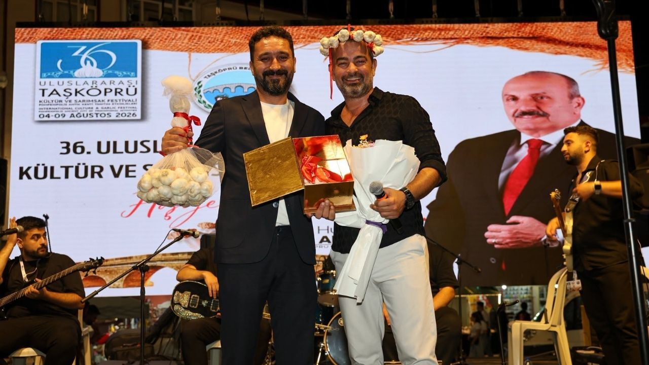 Taşköprü’de Şarkılar Ve Alkışlar Birbirine Karıştı (1)