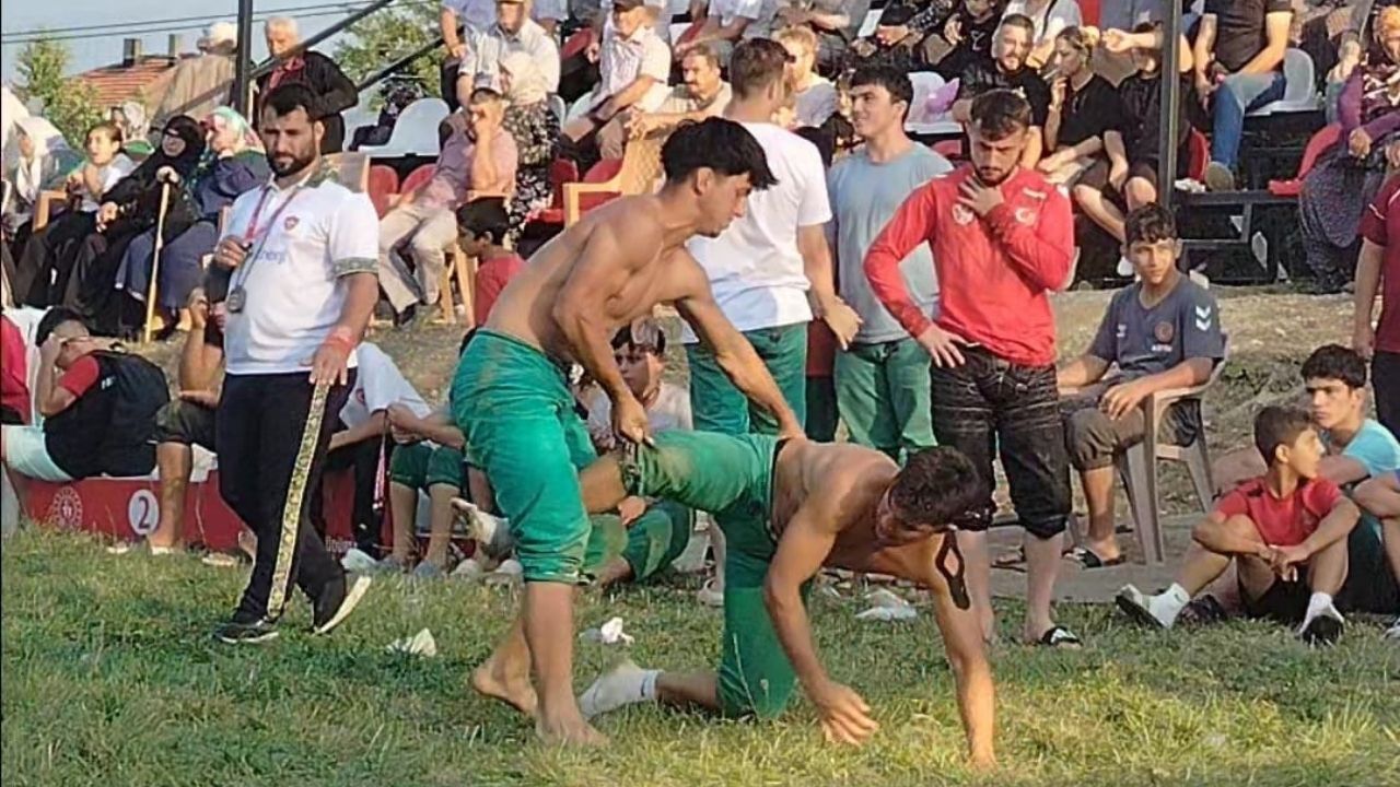Taşköprülü Güreşçilerden Sinop’ta Çifte Başarı (2)