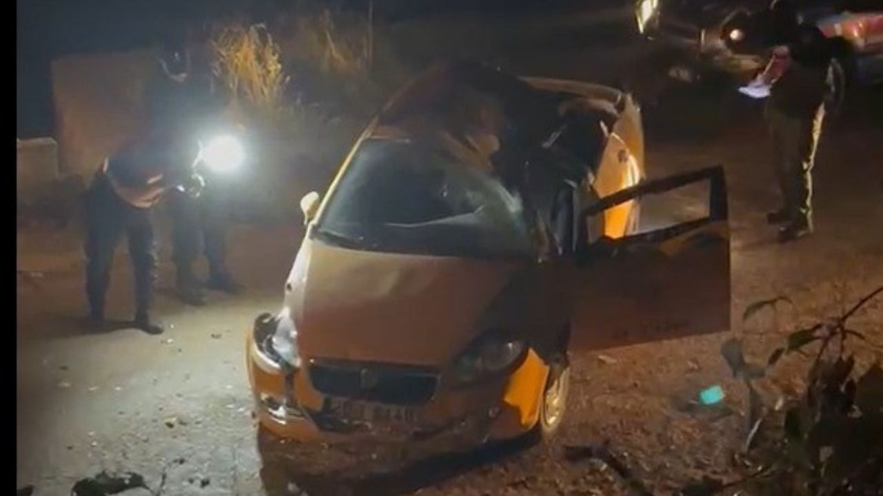 Ticari Taksi Şarampole Yuvarlandı Sürücü Hayatını Kaybetti (1)
