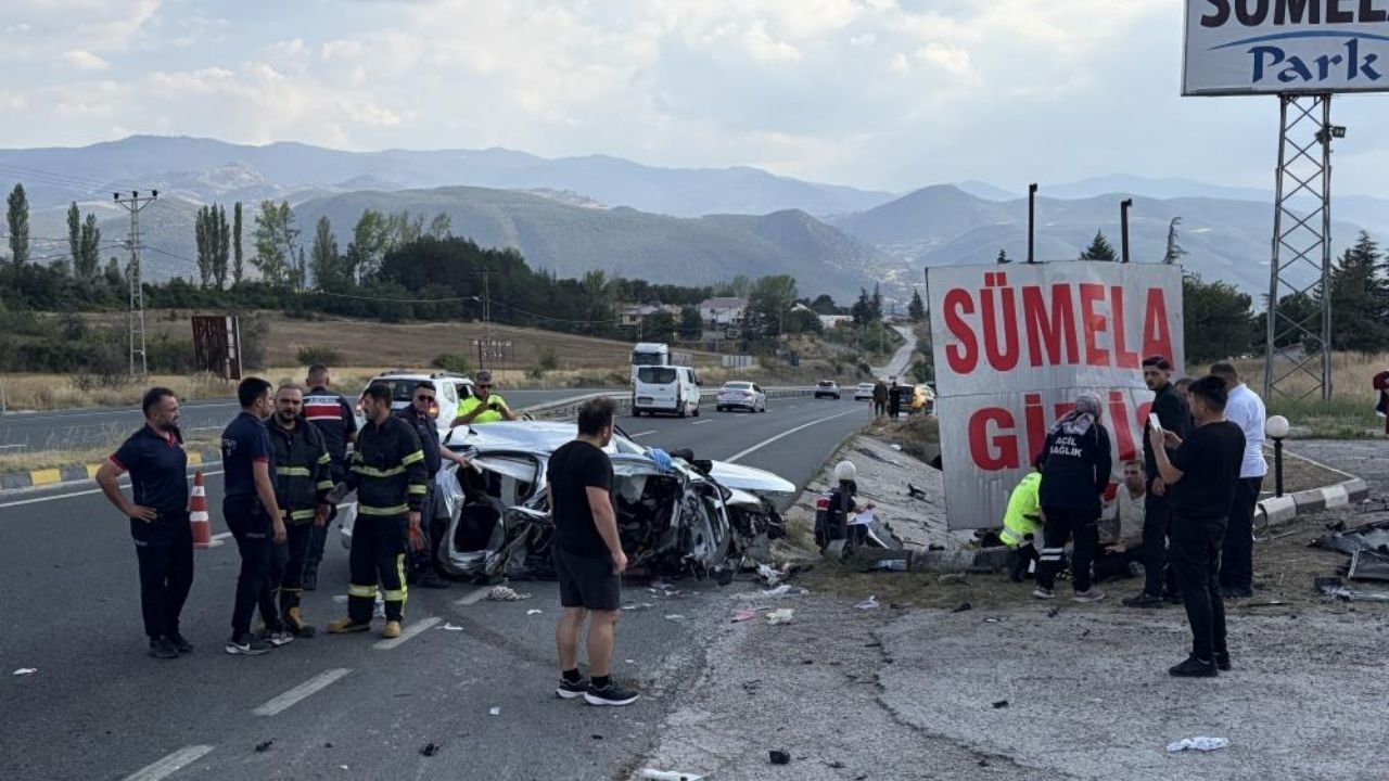 Tosya D100’De Korkunç Kaza 2 Kişi Öldü, 4 Kişi Yaralandı (2)