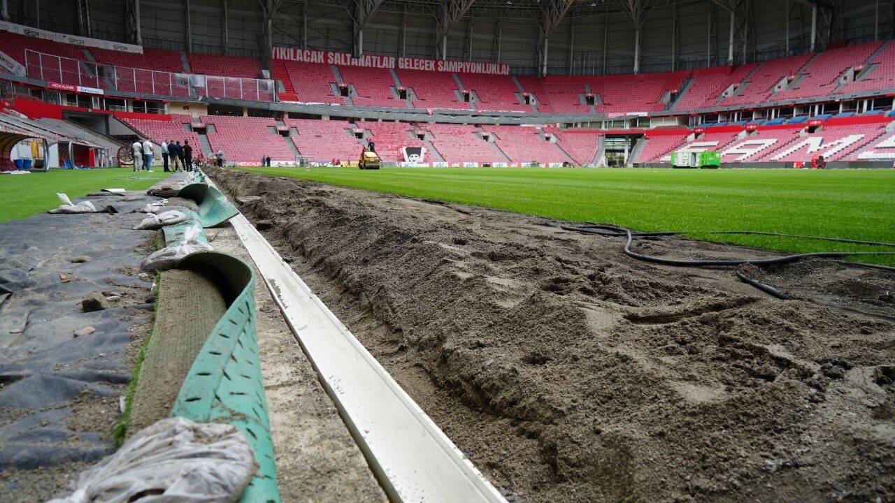 Yeni Sezon Öncesi Samsunspor'un Stadında Büyük Değişim! 2