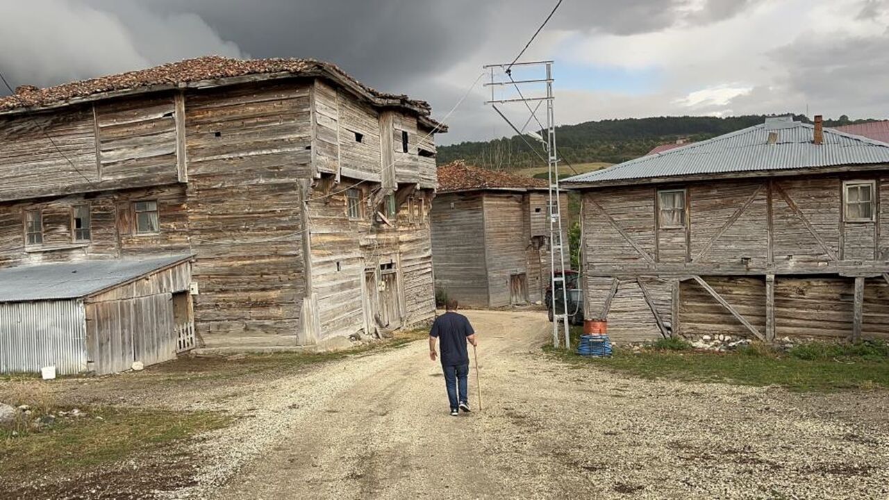 35 Yaşındaki Yılmaz Çatıklı (10)
