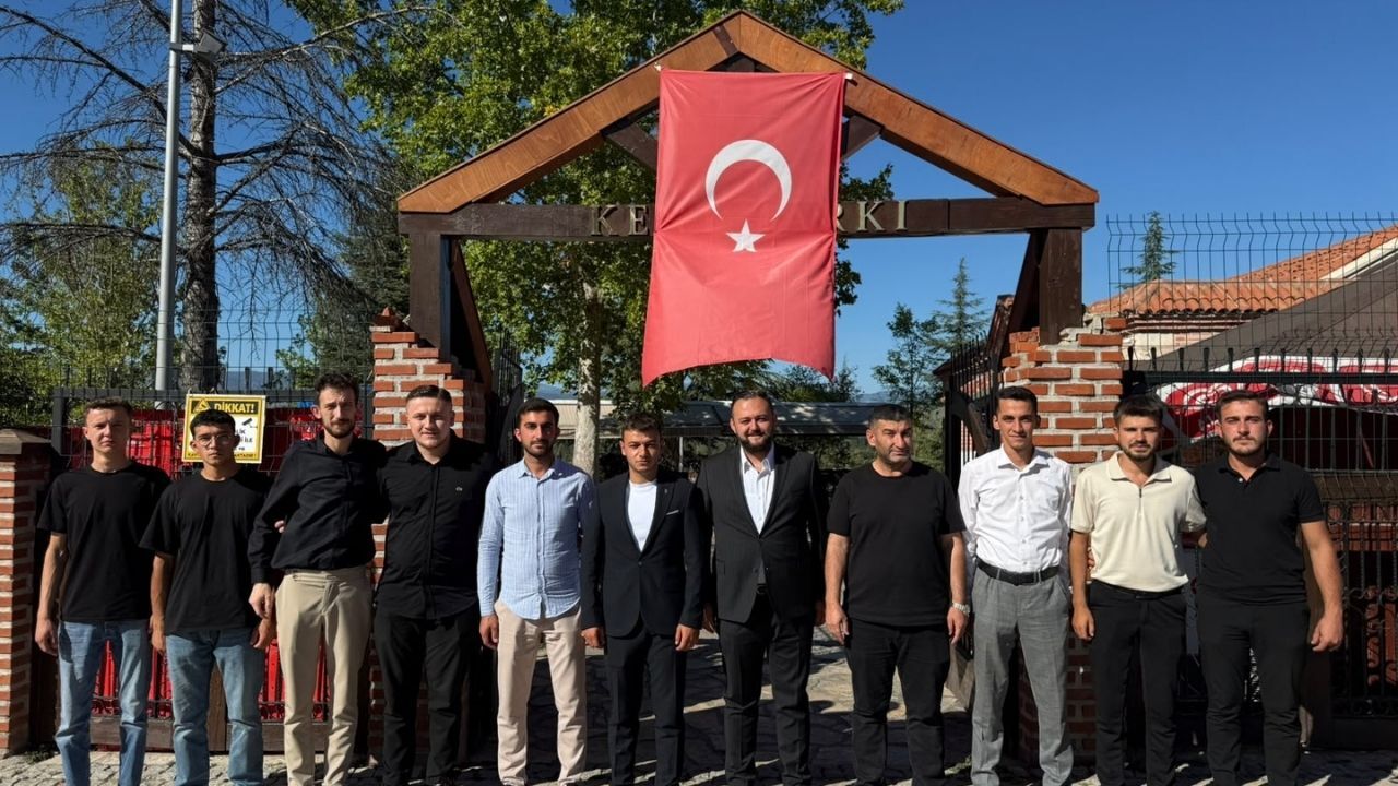 AK Gençlik Taşköprü’de sahaya indi: Bir günde beş ayrı program