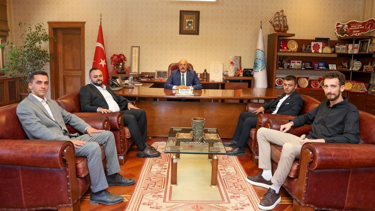 Ak Parti Gençlik Kollarından Taşköprü Belediyesine Ziyaret (1)