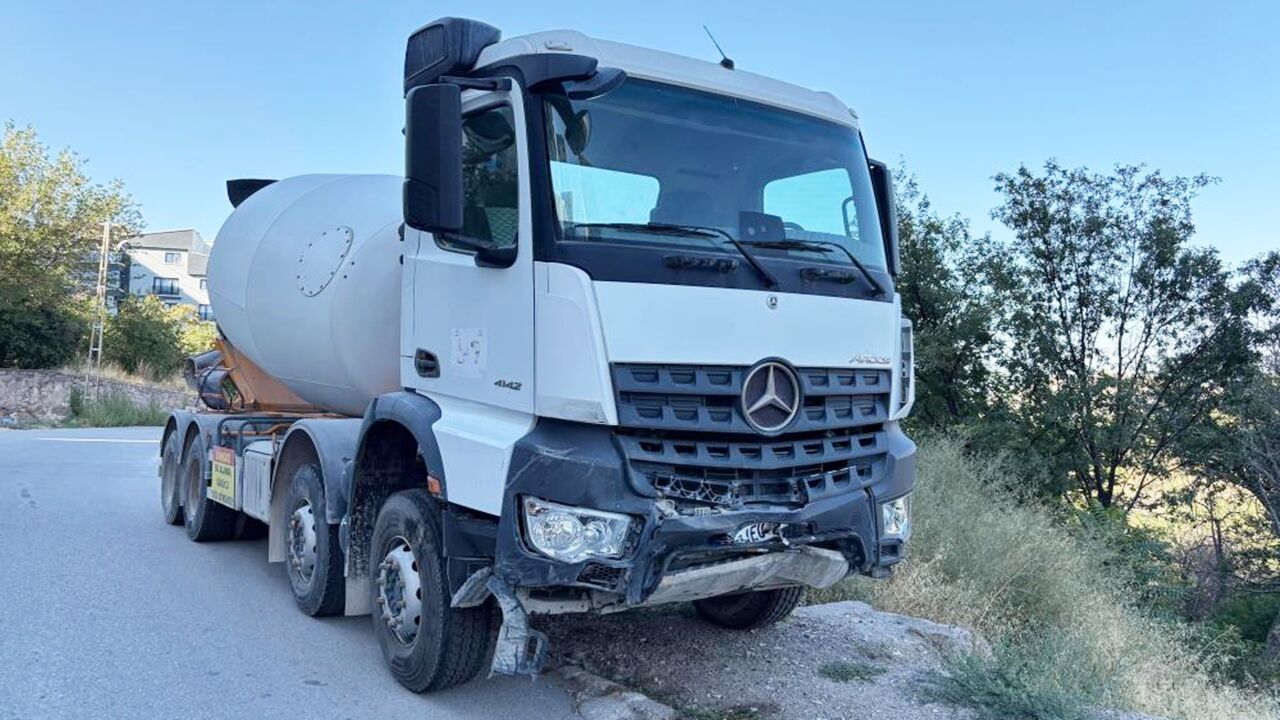 Ankara Kastamonu Plakalı Mikser Feci Kaza (2)