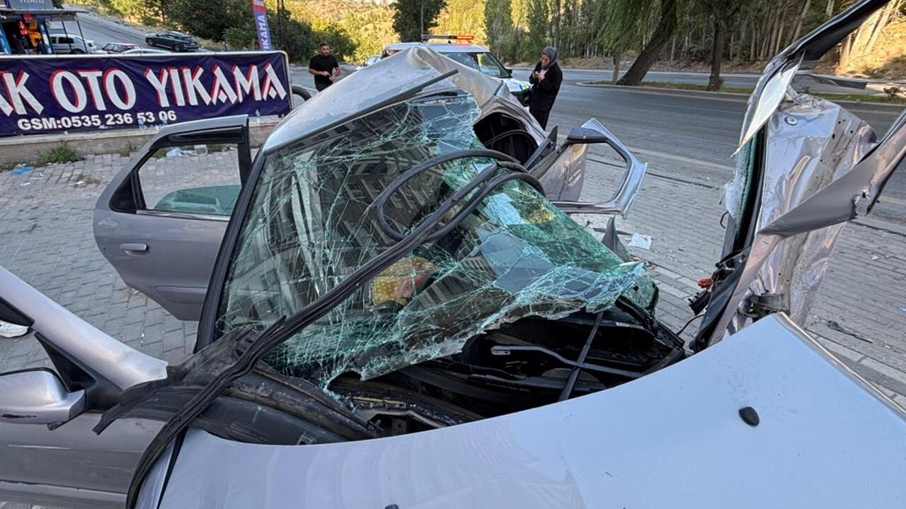 Ankara Kastamonu Plakalı Mikser Feci Kaza (5)