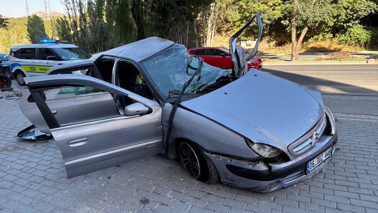 Ankara Kastamonu Plakalı Mikser Feci Kaza (6)