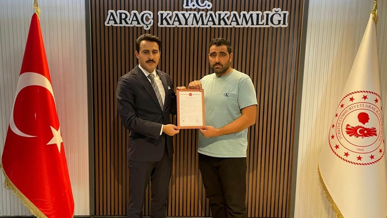 Araç’ta Toki̇ Taksitlerini Bitiren Vatandaşların Tapu Sevinci (2)