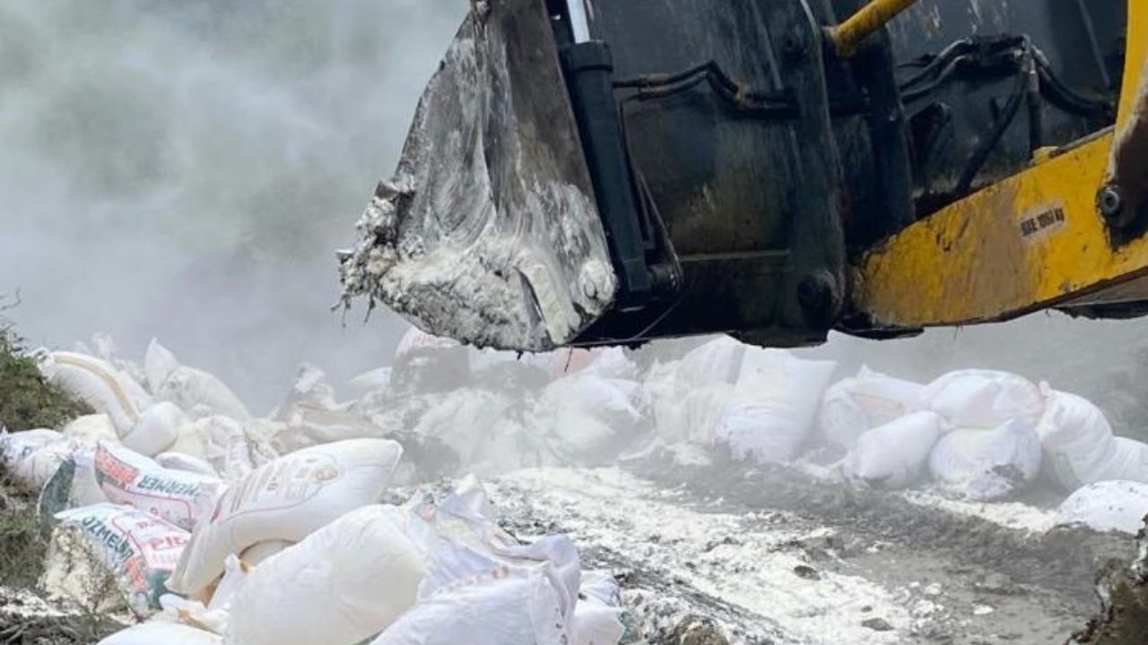 Böceklenmiş Unu Eleyip Satacaklardı Bartın’da 7,5 Tonuna El Konuldu (1)