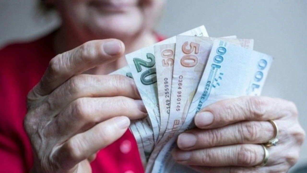 Emekli Promosyonlarında Yarış Kızıştı Emekliler Acele Ediyor