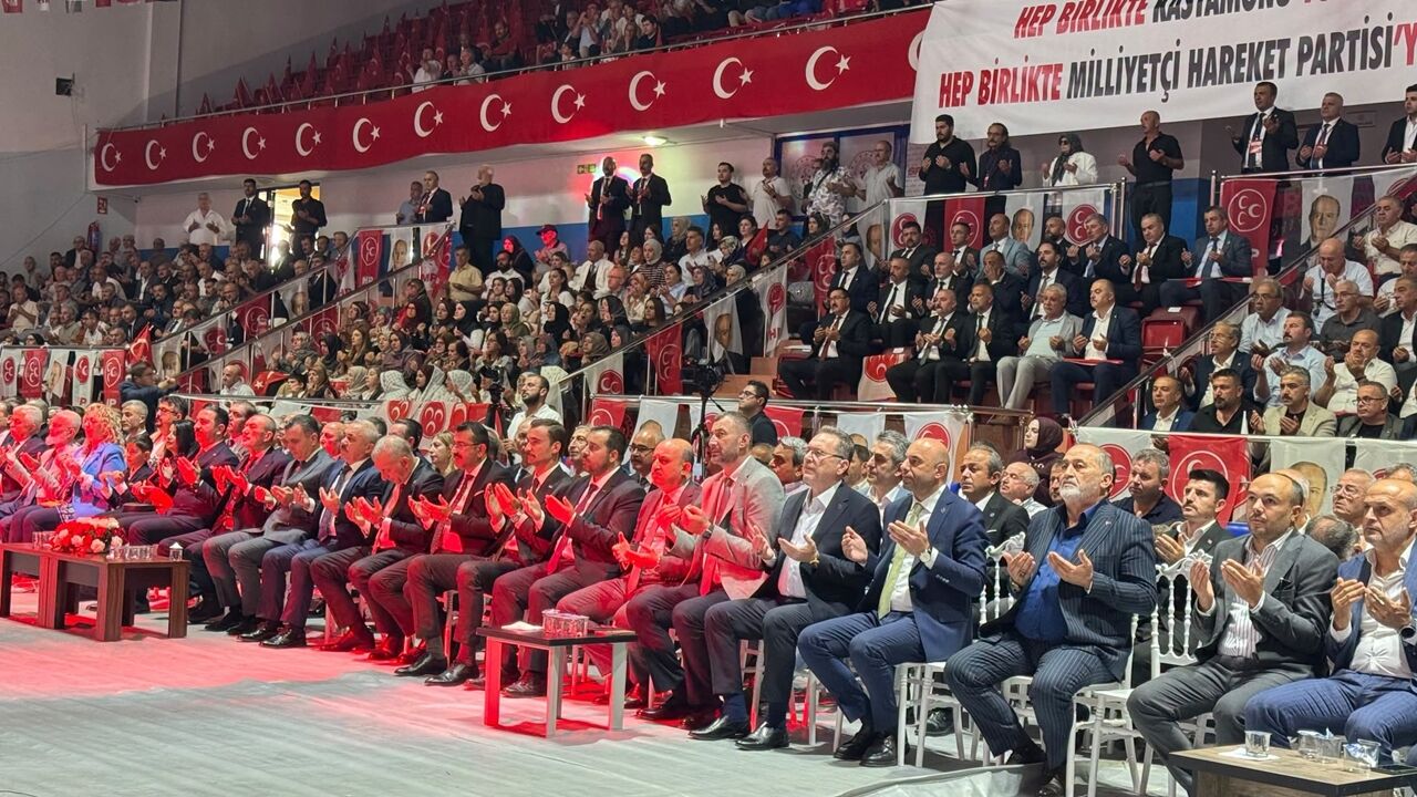 Emre Şahin Mhp Kongre (2)