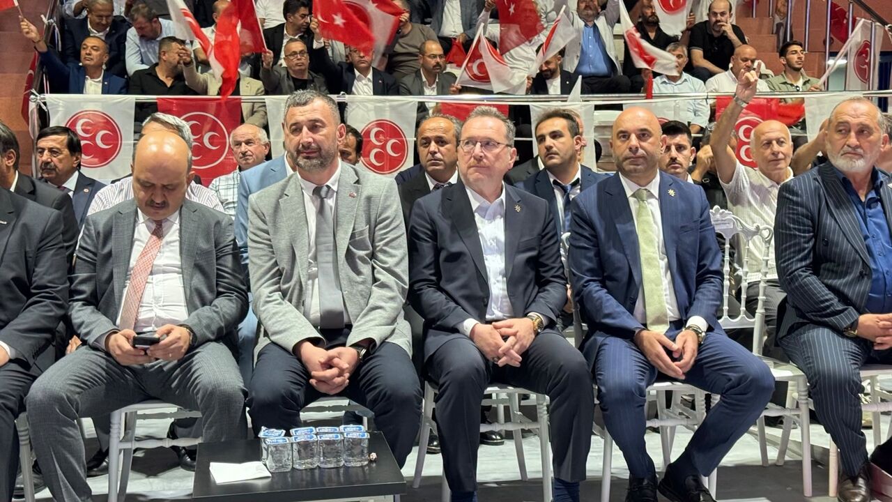 Emre Şahin Mhp Kongre (3)