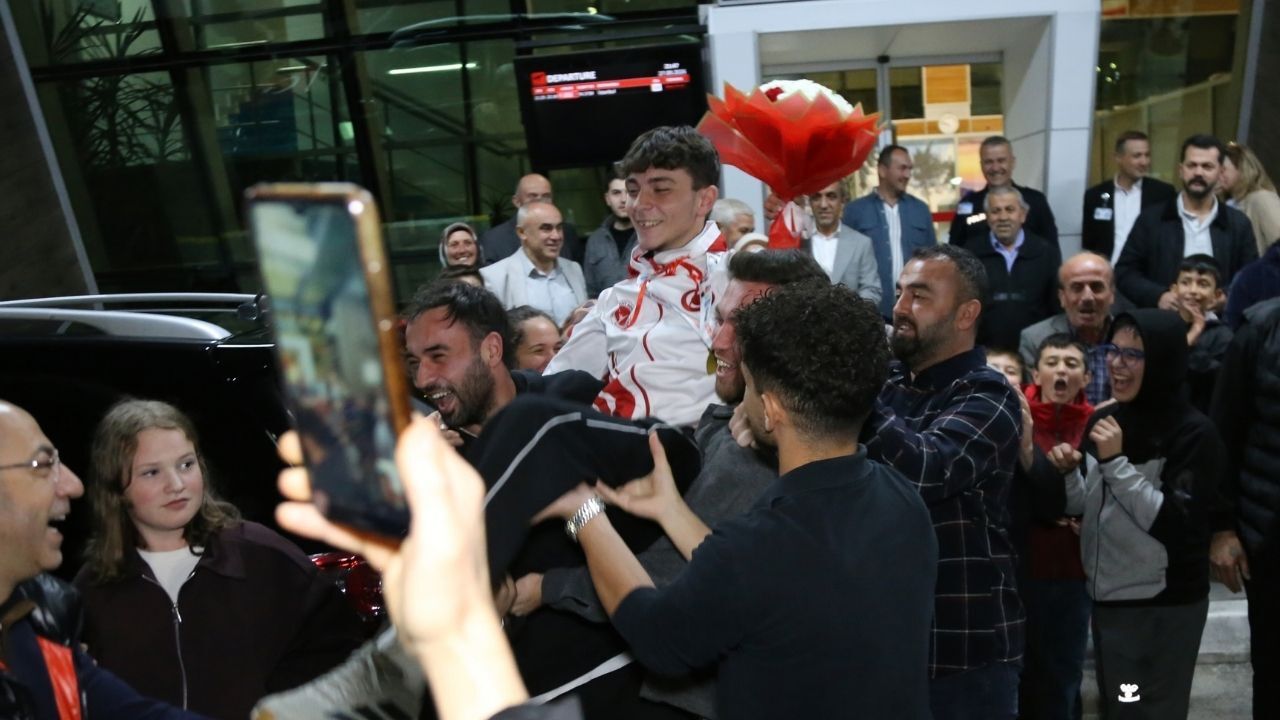 Finalde İsrailli rakibini devirdi, Kastamonu’da coşkuyla karşılandı