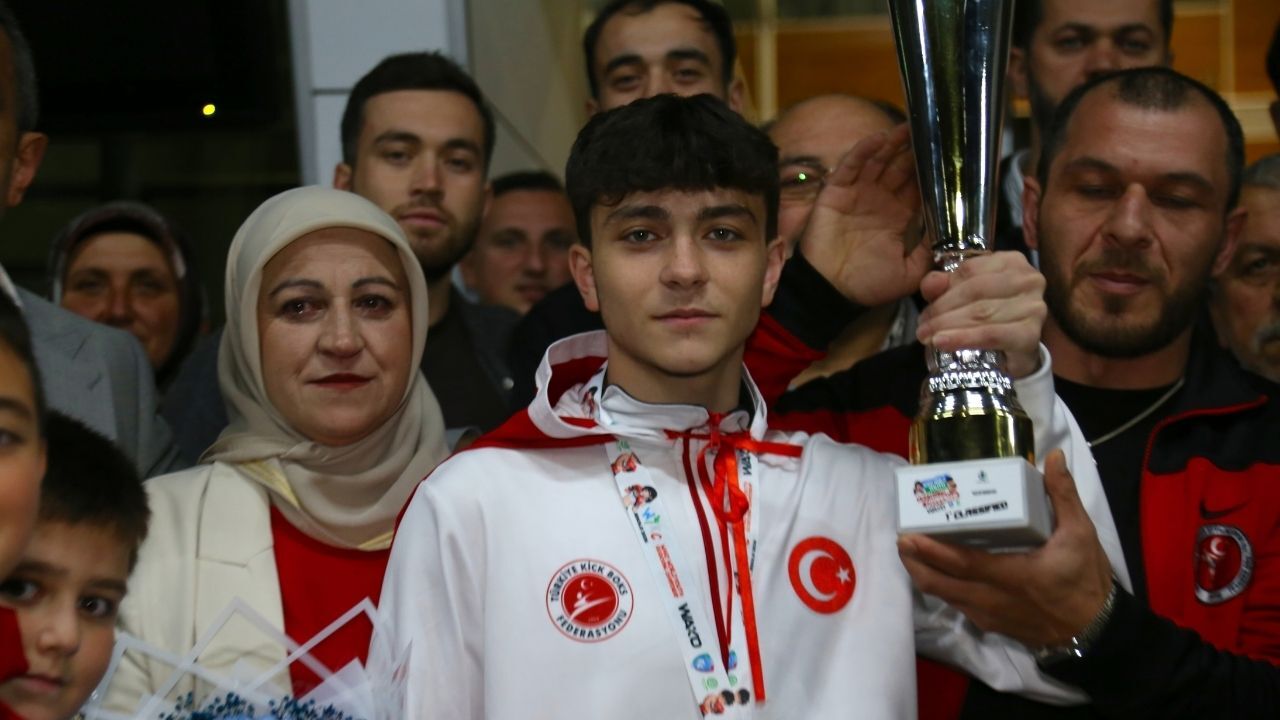 Finalde İsrailli Rakibini Devirdi, Kastamonu’da Coşkuyla Karşılandı (2)