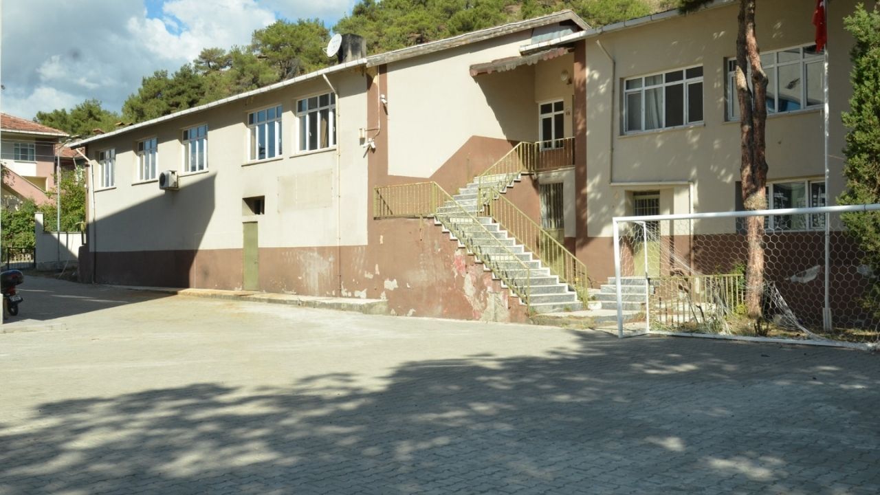 Hanönü’de Yeni Lise Binasına Yeni Müdür Atandı (1)
