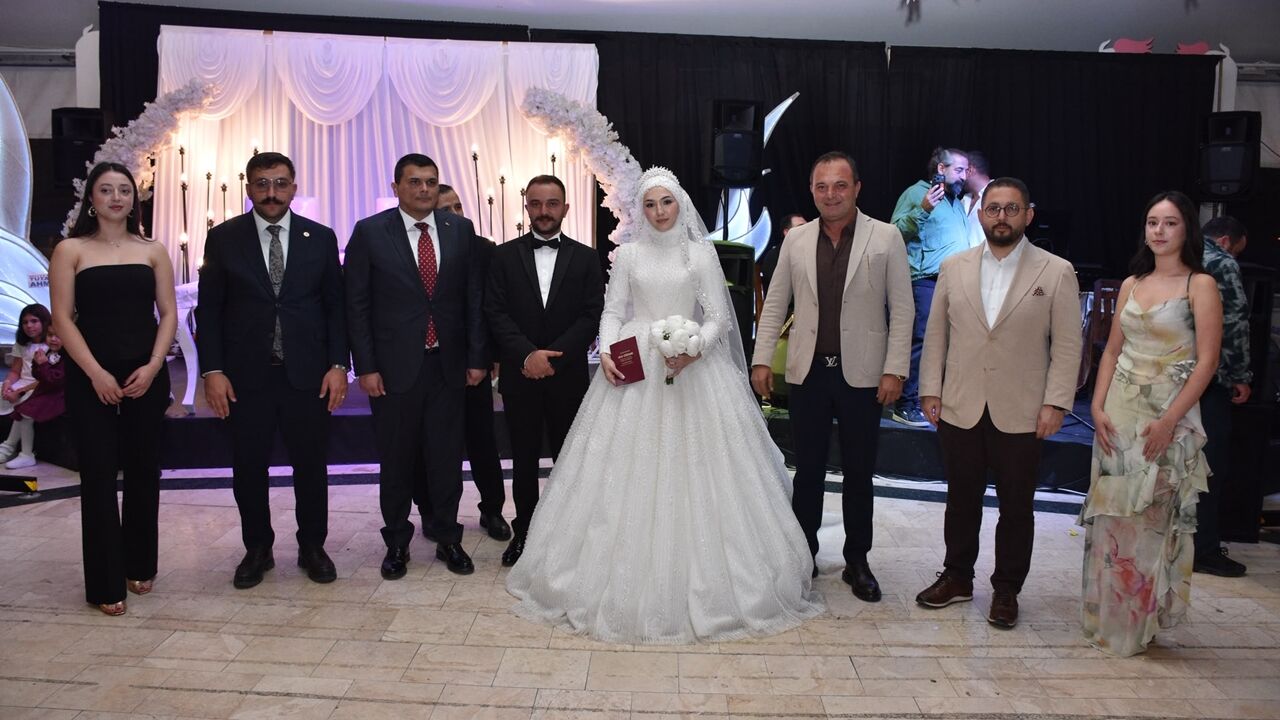 Hüseyin Tavukcu Hülya Çelik (6)