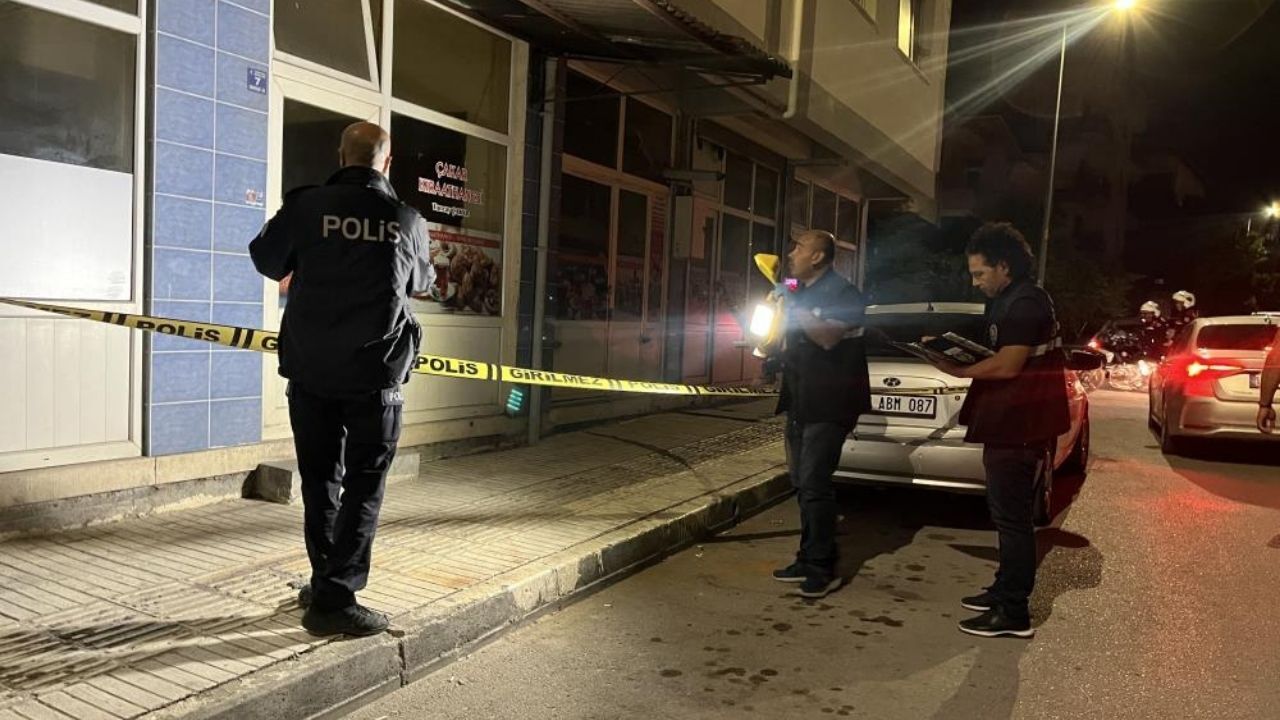 Husumet Bıçaklı Kavgaya Dönüştü Bir Kişi Yaralandı (2)