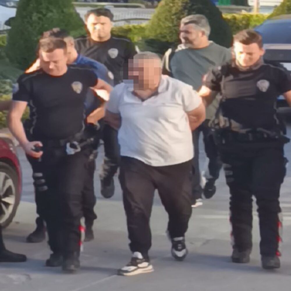 Kastamonu Da Kılıçla Belediyeyi Bastı (2)