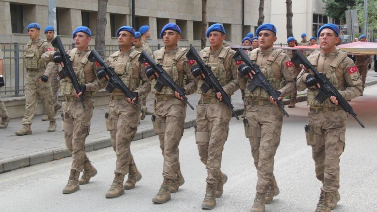 Kastamonu Sokaklarında Gaziler Günü Gururu (6)